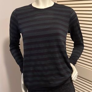 Lululemon Breeze By Long Sleeve Shirt